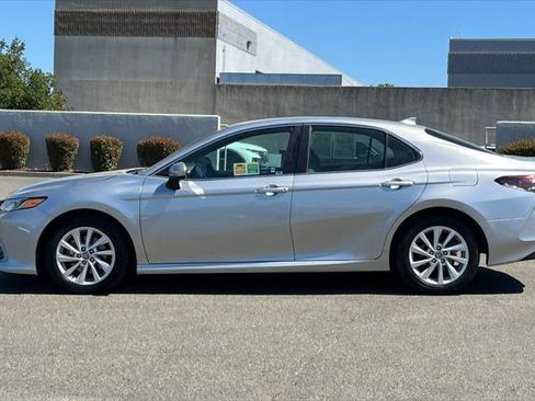 Certified 2023 Toyota Camry LE FWD image 9