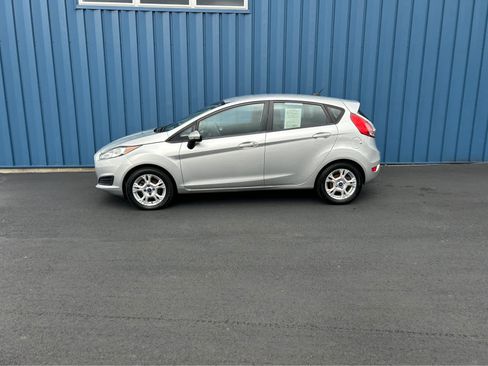 Used 2014 Ford Fiesta SE image 15