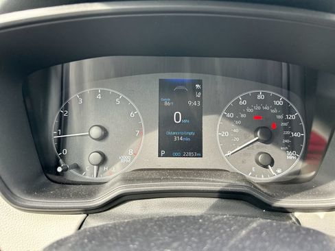 Used 2025 Toyota Corolla LE FWD image 19