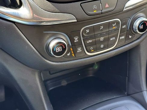 Certified 2023 Chevrolet Equinox LT image 25