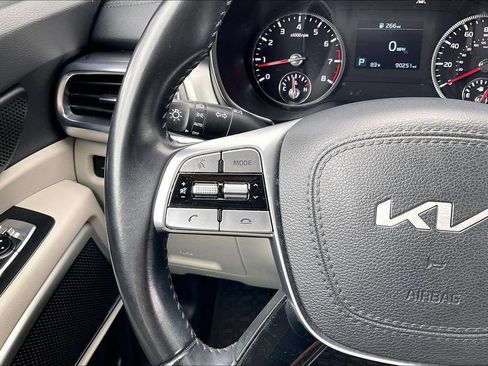 Used 2022 Kia Telluride S FWD image 17