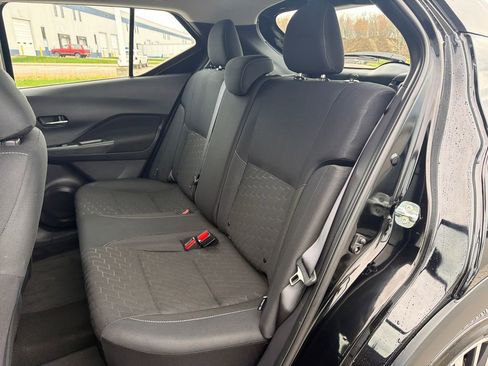 Used 2023 Nissan Kicks SV FWD image 20
