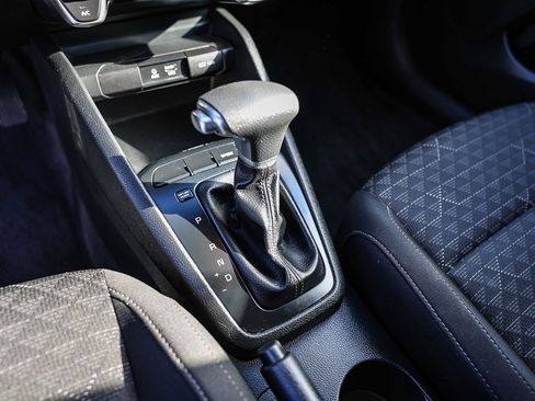 Used 2019 Kia Rio S image 12