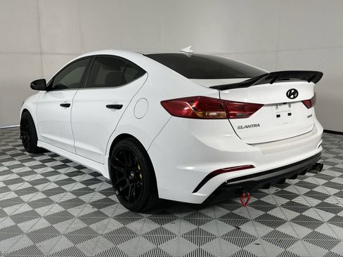 Used 2017 Hyundai Elantra Sport FWD image 6