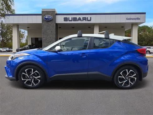 Used 2019 Toyota C-HR XLE image 3