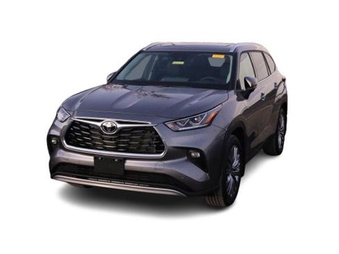 Used 2025 Toyota Highlander Platinum image 4