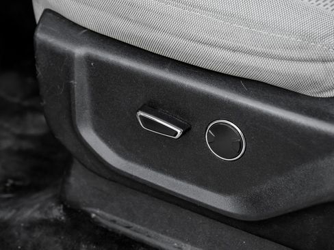 Used 2017 Ford F250 XLT w/ XLT Value Package image 33