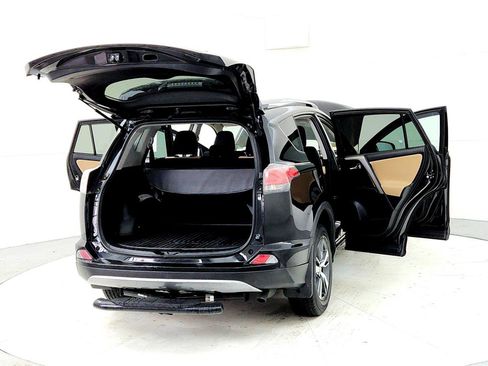 Used 2017 Toyota RAV4 XLE w/ Plus Extra Value Package image 11