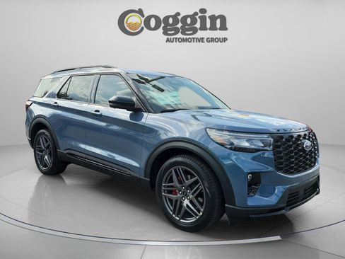 Certified 2026 Ford Explorer ST w/ Sun And Sound Package AWD/4WD image 9