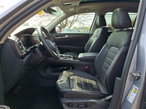 Certified 2024 Volkswagen Atlas SEL AWD/4WD image 15