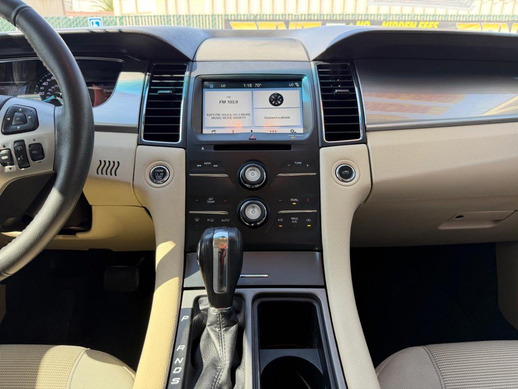 Used 2018 Ford Taurus SEL w/ Equipment Group 201A FWD image 34