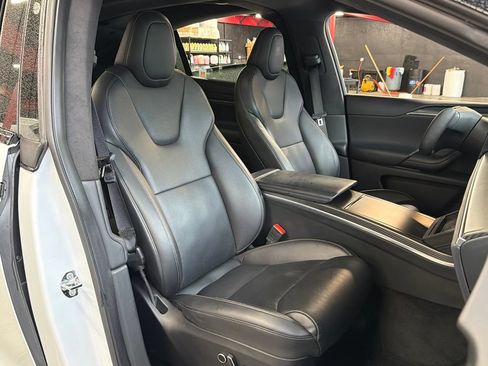 Used 2022 Tesla Model X Plaid AWD/4WD image 34