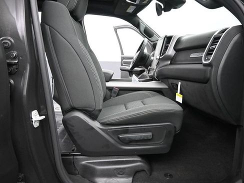 New 2026 RAM 1500 Big Horn AWD/4WD image 18