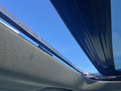 Used 2015 Buick Enclave Premium w/ Experience Buick Package image 18