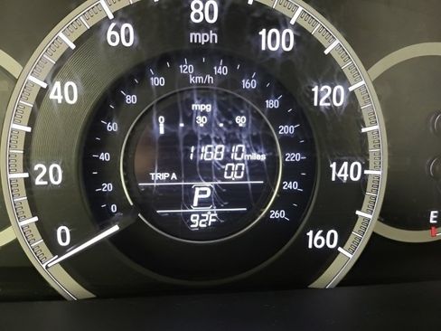 Used 2017 Honda Accord EX image 28