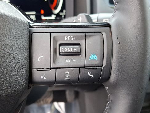 Certified 2025 Nissan Rogue SL w/ Tech Package image 23