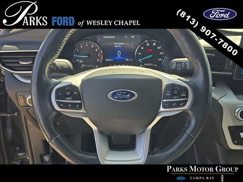 Used 2022 Ford Explorer XLT w/ Equipment Group 202A AWD/4WD image 30
