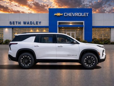 New 2026 Chevrolet Traverse Z71 w/ Enhanced Driving Package AWD/4WD image 8