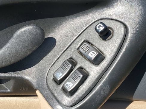 Used 1995 Chevrolet Camaro Z28 RWD image 19