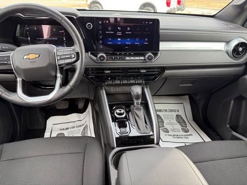 Used 2023 Chevrolet Colorado LT w/ LT Convenience Package image 10