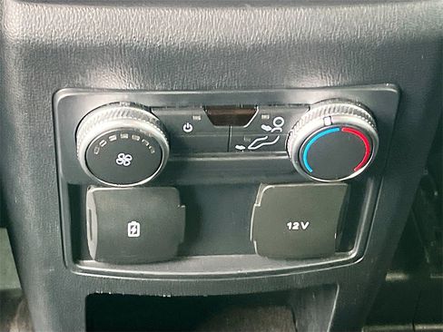 Used 2021 Ford Explorer XLT w/ Equipment Group 202A image 24