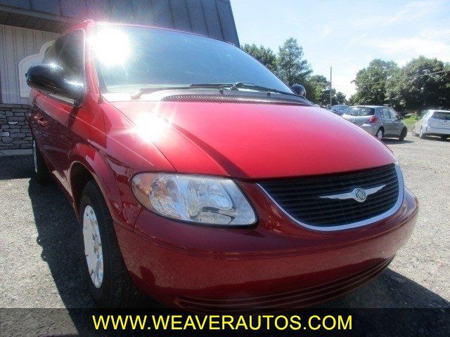 Used 2002 Chrysler Town & Country LX FWD image 1