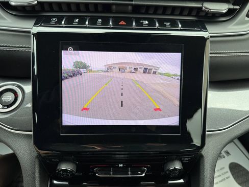 Used 2023 Jeep Grand Cherokee L Laredo w/ Trailer Tow Group (B) AWD/4WD image 18