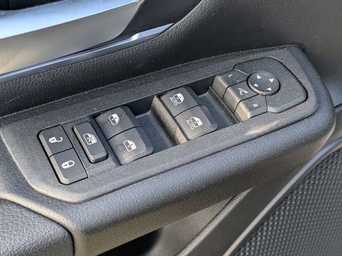 New 2026 RAM 1500 4x4 Crew Cab image 10