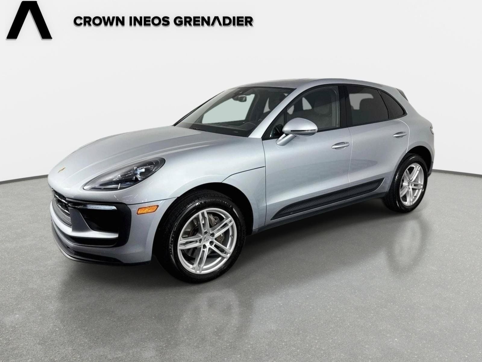 Used 2023 Porsche Macan AWD/4WD image 1