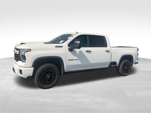Used 2024 Chevrolet Silverado 2500 LTZ w/ LTZ Plus Package AWD/4WD image 37
