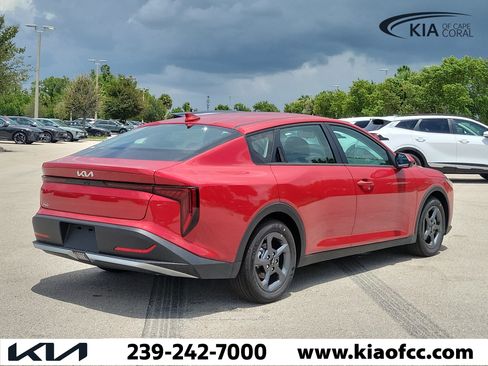 New 2026 Kia K4 FWD image 6