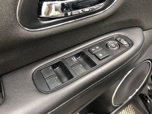Used 2022 Honda HR-V EX image 13