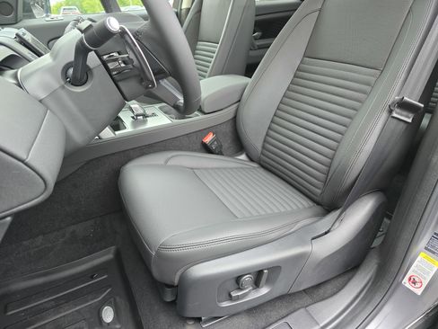 New 2025 Land Rover Discovery Sport S image 26