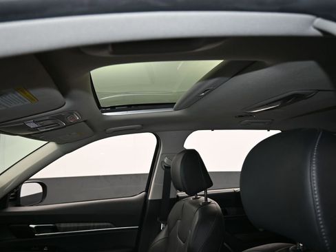 Used 2024 Kia Telluride EX image 11