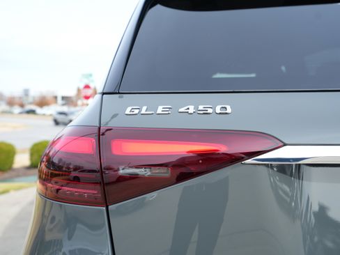 New 2026 Mercedes-Benz GLE 450 4MATIC image 15