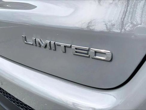 Certified 2024 Jeep Compass Limited AWD/4WD image 9