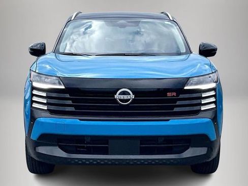 Certified 2025 Nissan Kicks SR image 3