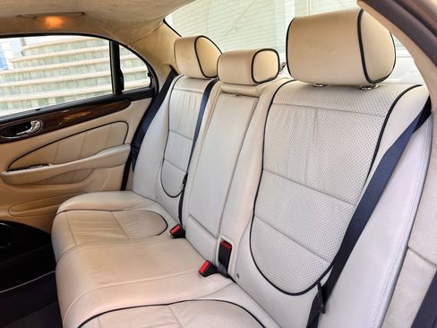 Used 2009 Jaguar XJ Vanden Plas Super V8 Portfolio RWD image 58