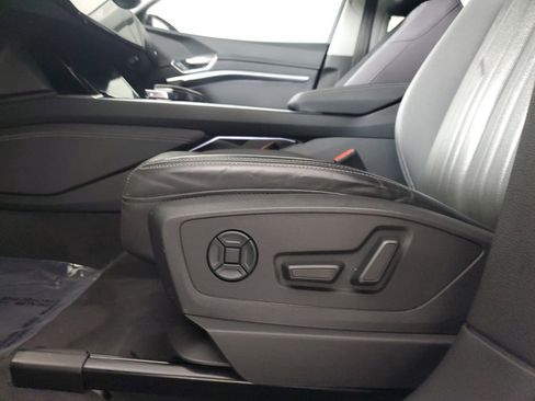 Certified 2021 Audi e-tron Premium Plus w/ Premium Plus Package image 21