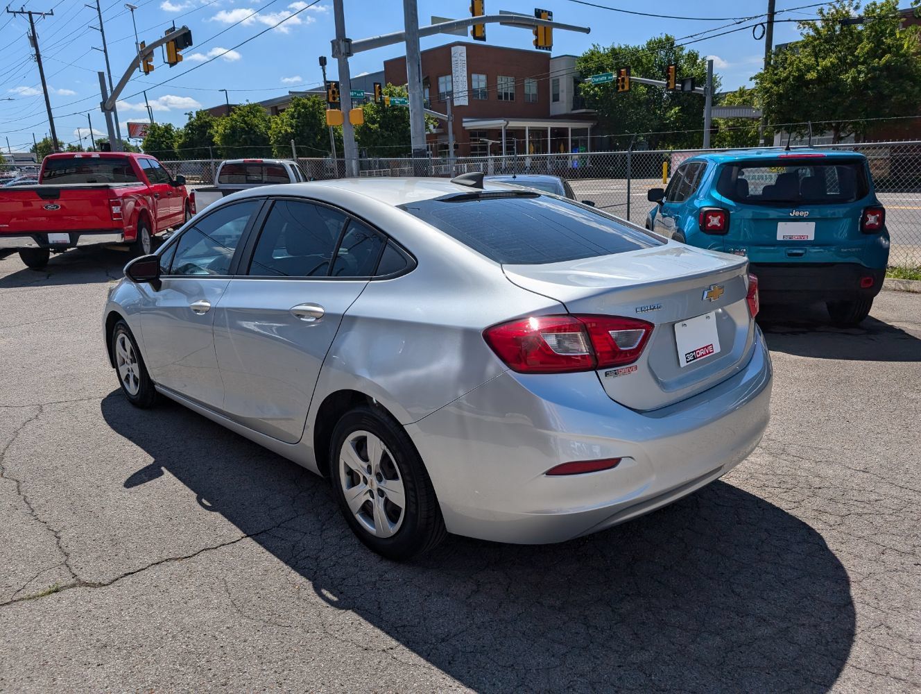 Used 2018 Chevrolet Cruze LS FWD image 8