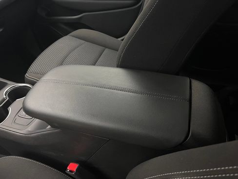 Used 2024 GMC Terrain SLE FWD image 26