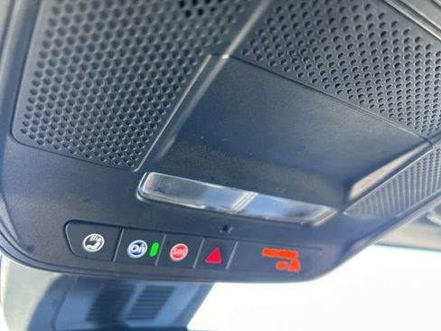 Used 2025 GMC Terrain Elevation image 22