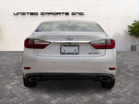 Used 2016 Lexus ES 350 w/ Luxury Package w/Wood Trim FWD image 4