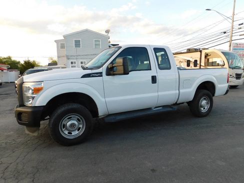 Used 2016 Ford F250 XL AWD/4WD image 3
