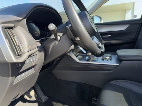 Used 2025 MAZDA CX-90 3.3 Turbo w/ Premium Sport Pkg image 33