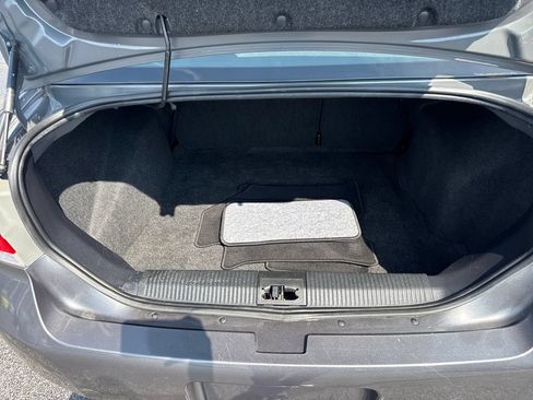 Used 2010 Ford Focus SE FWD image 22