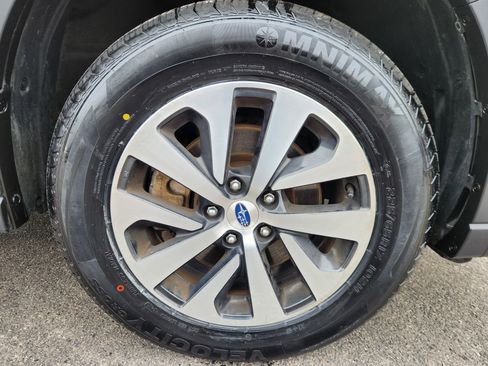 Used 2023 Subaru Outback Premium image 21