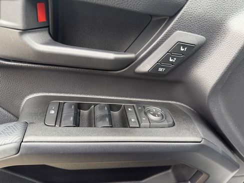 Used 2025 Toyota 4Runner TRD Off-Road Premium image 9