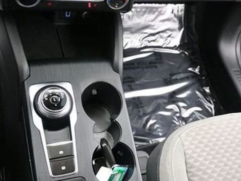 Used 2020 Ford Escape SE image 20