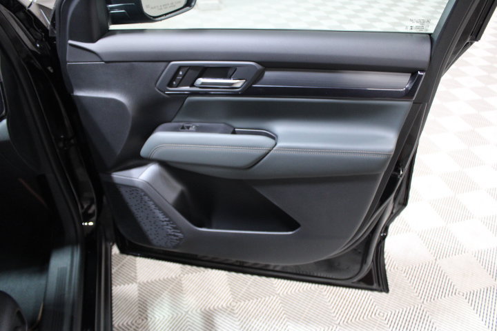 New 2027 GMC Terrain AT4 w/ Convenience Package III AWD/4WD image 23